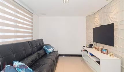 Casa de Condomínio à Venda na Vila Mazzei - São Paulo-SP: 3 Quartos, 1 Suíte, 2 Salas, 3 Banheiros, 2 Vagas - 104m².