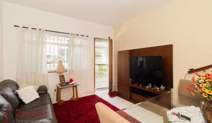 Imperdível oportunidade: Casa à venda na Vila Maria Baixa, São Paulo-SP, 2 quartos, 1 suite, 2 salas, 2 banheiros, 1 vaga, 200m²!
