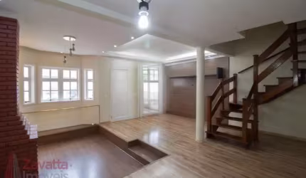 Imperdível: Casa em Condomínio com 4 quartos e 2 suítes no Jardim Leonor Mendes de Barros, São Paulo-SP!
