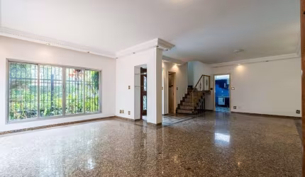 Casa com 3 quartos à venda na Avenida Itacira, 313, Planalto Paulista, São Paulo por R$ 2.100.000