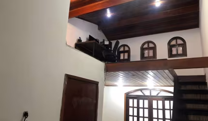 Casa com 4 quartos à venda na Rua Pixinguinha, 85, Jardim Bandeirantes, Guarulhos por R$ 647.000