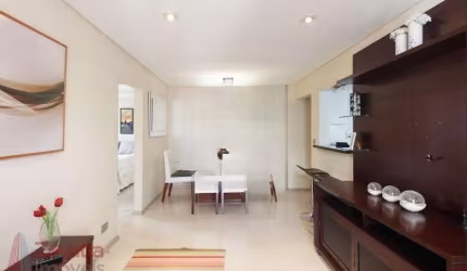 Apartamento à venda: 2 quartos, 1 suíte, 2 salas, 1 banheiro, 1 vaga de garagem, 63 m² no Tatuapé, SP. Venha conhecer!