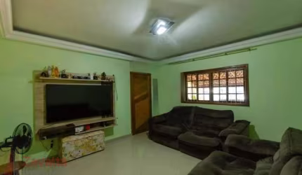Imperdível: Casa à venda em São Paulo-SP, Vila Constança! 2 quartos, 2 salas, 1 banheiro, 6 vagas de garagem, 90m².