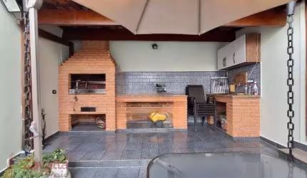 Imperdível! Casa à venda em São Paulo-SP, 3 quartos, 1 suíte, 2 salas, 2 banheiros, 5 vagas, 207m² - Bairro Parada Inglesa.
