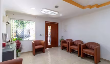 Casa à venda na Rua Lydia Simões Cabral, 49, Indianópolis, São Paulo por R$ 1.350.000