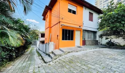 Casa em condomínio fechado com 3 quartos à venda na Praça Doutor Hélio Walcacer, 42, Vila Mariana, São Paulo por R$ 1.100.000