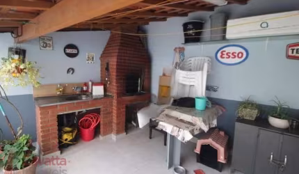 Magnífica casa de 4 quartos, 2 suítes, 2 salas e 4 banheiros na Parada Inglesa - São Paulo. Imperdível!
