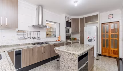Casa com 3 quartos à venda na Rua Irmã Amélia, 138, Vila Graciosa, São Paulo por R$ 890.000