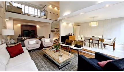 Casa com 3 quartos à venda na Rua Haroldo Gurgel, 17, Caxingui, São Paulo por R$ 2.250.000