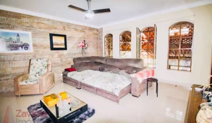Imperdível oportunidade: Casa à venda em São Paulo-SP, Parada Inglesa, 3 quartos, 1 suíte, 1 sala, 4 banheiros, 3 vagas, 230m².