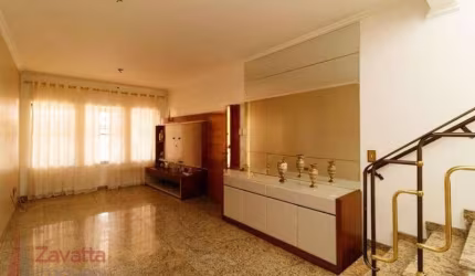 Casa à venda em São Paulo-SP, Vila Paiva: 3 quartos, 3 suítes, 3 salas, 5 banheiros, 4 vagas, 156m². Imperdível!