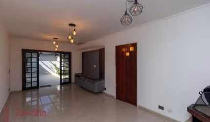 Casa à venda em São Paulo-SP, Vila Maria: 4 quartos, 1 suíte, 3 salas, 2 banheiros, 3 vagas de garagem, 210m².