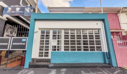 Casa com 6 quartos à venda na Rua Xavier Curado, 158, Ipiranga, São Paulo por R$ 650.000