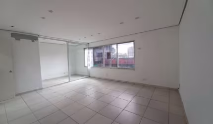 SALAS COMERCIAS- AV. CONSELHEIRO CARRÃO