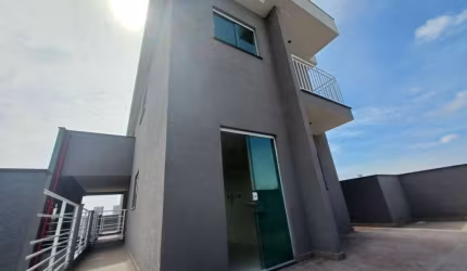 APARTAMENTO NOVO QUINTAL E VARANDA  - OTIMA PLANTA