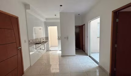 Apartamento 2 Dormitórios com quintal - Vila Carrão