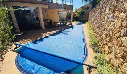 Casa à venda- Jardim Parque da Palmeiras - Serra Negra/SP
