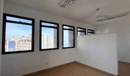 Sala comercial à venda na Vila Mathias em Santos