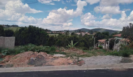 Terreno à venda - Bairro Jardim Belvedere do Lago - Serra Negra/SP
