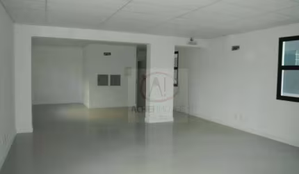 Prédio para Venda ou Locação no Embaré em Santos