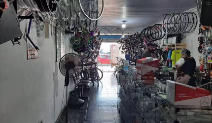 Ponto, fundo comercial no segmento de bicicletaria  à venda, 75 m² por R$ 150.000 - Guilhermina - Praia Grande/SP