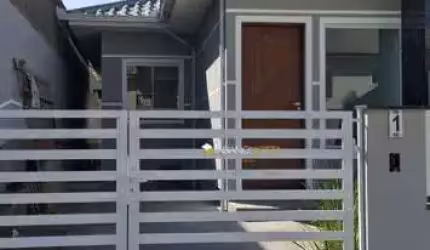 Casa com 2 dormitórios Potecas