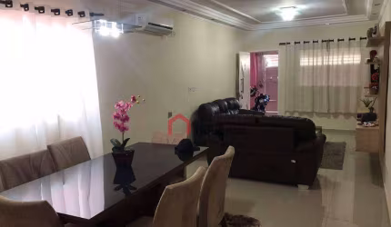 Sobrado com 3 dormitórios à venda, 132 m² por R$ 550.000,00 - Jardim Santa Maria - Jacareí/SP