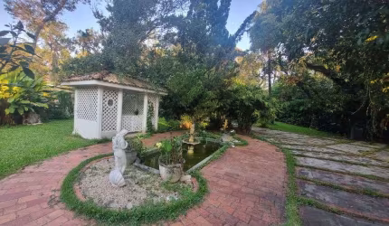 Casa com 4 dormitórios à venda, 655 m² por R$ 2.350.000,00 - Chácaras São José - São José dos Campos/SP