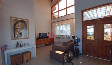 Casa com 3 dormitórios à venda, 184 m² por R$ 1.640.000,00 - Condomínio Residencial Mantiqueira - São José dos Campos/SP
