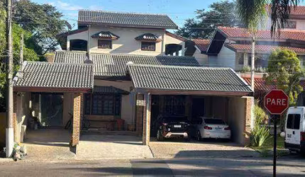 Sobrado no Condominio Portal da Serra com 5 dormitórios para alugar, 350 m²  - Urbanova - São José dos Campos/SP