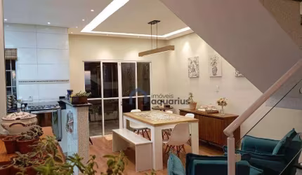Casa com 3 dormitórios à venda, 239 m² por R$ 690.000,00 - Jardim Terras de Santa Helena - Jacareí/SP