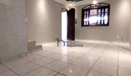 Sobrado com 4 dormitórios à venda, 105 m² por R$ 385.000,00 - Parque Califórnia - Jacareí/SP