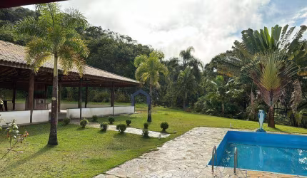 Chácara com 6 dormitórios à venda, 125000 m² por R$ 2.500.000 - São João - São José dos Campos/SP