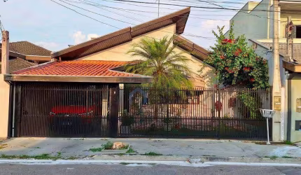 Casa com 3 dormitórios à venda, 200 m² por R$ 1.062.800,00 - Bosque dos Eucaliptos - São José dos Campos/SP