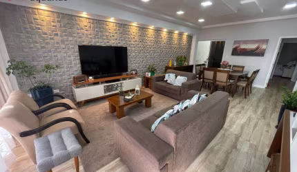 Sobrado com 5 dormitórios à venda, 249 m² por R$ 1.500.000,00 - Jardim América - Jacareí/SP
