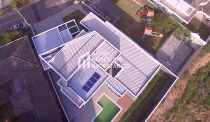 Casa térrea no Urbanova com 4 suítes e terreno de 663 m² - Venda