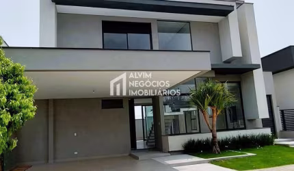 Casa Moderna 4 suítes no Condomínio Aruanã – Bairro Floresta