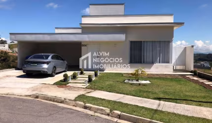 Sobrado com 3 dormitórios sendo 1 suíte - Venda