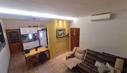 Casa 150 m² - 3 dorms - sendo 1 suíte - Bosque dos ipês.