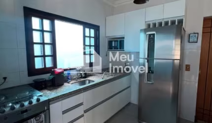 Casa 140m² – 3 Dorms (1 Suíte) – Bosque dos Eucaliptos – São José dos Campos