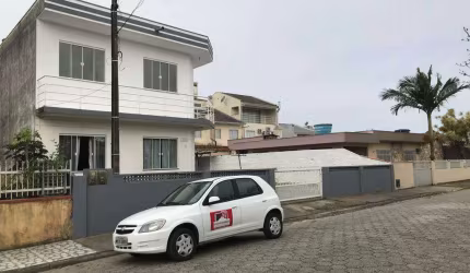 APARTAMENTO 02 QUARTOS COM 70M²