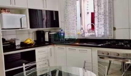 LINDO SOBRADO COM 2 DORM E COZINHA PLANEJADA POR APENAS R$250.000,00