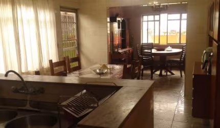 CASA | 3 DORM | SUÍTE COM BANHEIRA | EDICULA | VARANDA AMPLA | QUINTAL | 3 VAGAS - 300 MTS - A VENDA - VILA AMÉBILE PEZZOLO/VILA PROGRESSO - SANTO ANDRÉ/SP
