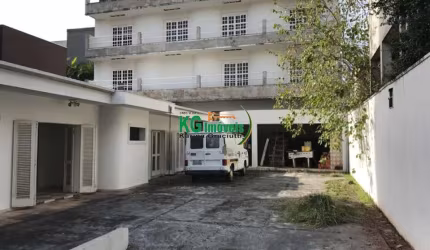 PRÉDIO COMERCIAL | 3 SALÕES | 7 SALAS - 10 VAGAS - 900 MTS - LOCAÇÃO R$ 10.000,00 - SANTA TEREZINHA - SÃO BERNARDO DO CAMPO/SP.