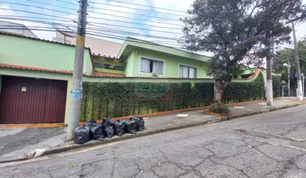 LINDA CASA TERRÉA A VENDA POR R$1.224.000.000,00 | 4 DORMITÓRIOS | 2 SALAS | ÓTIMA LOCALIZAÇÃO | 4 VAGAS | VILA PIRES - SANTO ANDRÉ / SP