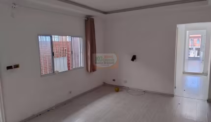 LINDA CASA A VENDA  POR R$675.000,00|  3 DORMITÓRIOS SENDO 2 SUÍTES  |  6 VAGAS DE GARAGEM  |   JARDIM DO ESTADIO - SANTO ANDRÉ / SP