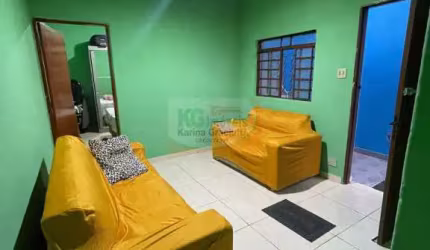 LINDA CASA A VENDA POR R$380.000,00 | 2 DORMITÓRIOS | EDÍCULA NOS FUNDOS | 126M² | 2 VAGAS DE GARAREM | JARDIM SANTO ANDRÉ - SANTO ANDRÉ/ SP