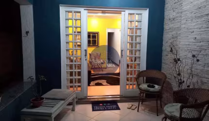 Casa com 2 dorms, Largo do Barradas, Niterói - R$ 800 mil, Cod: 6028