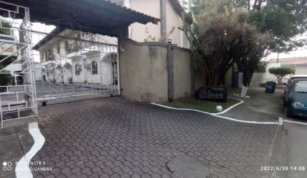 Vendo casa 02 quartos, bairro da Luz, Nova Iguaçu/RJ.