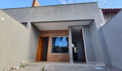 Casa com 3 Quartos e 2 banheiros à Venda, 87 m²